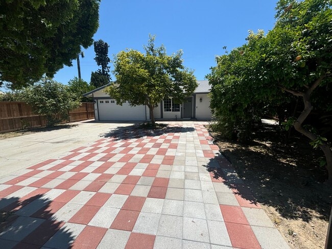 Beautifully Remodeled 3-Bedroom Single-Sto... - Beautifully Remodeled 3-Bedroom Single-Sto... Casa