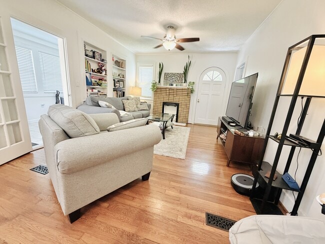 Photo - 604 Oakland Ave