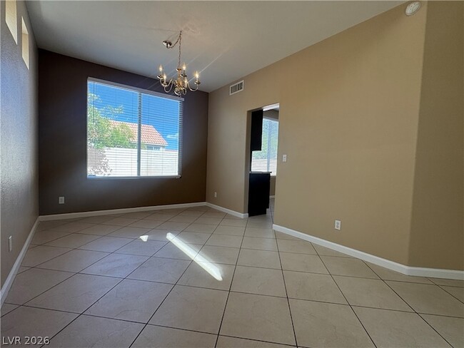 Photo - 816 Canterbury Cross Pl
