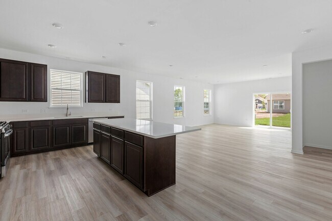 Photo - 11067 Thomas St