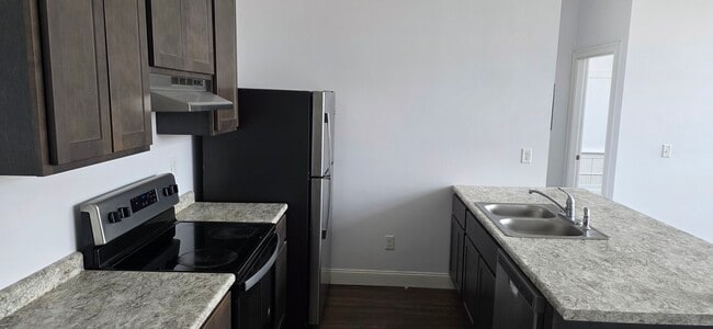 Photo - 65 5th Ave Unidad #6