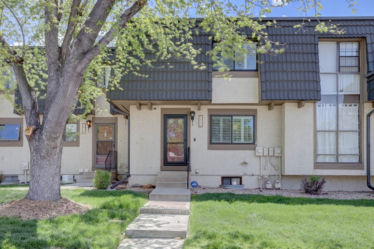 Photo - 6844 S Broadway (Centennial, CO)