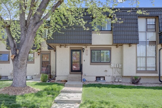 Photo - 6844 S Broadway Townhome
