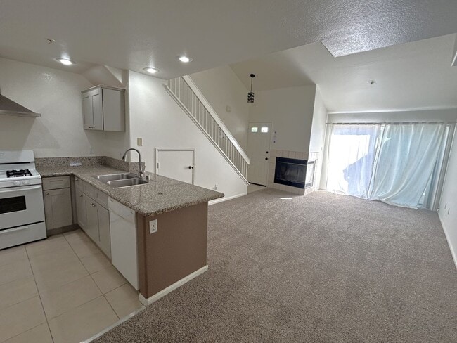 13133 Le Parc Blvd