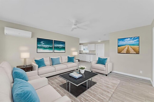 Photo - 2935 Washington St