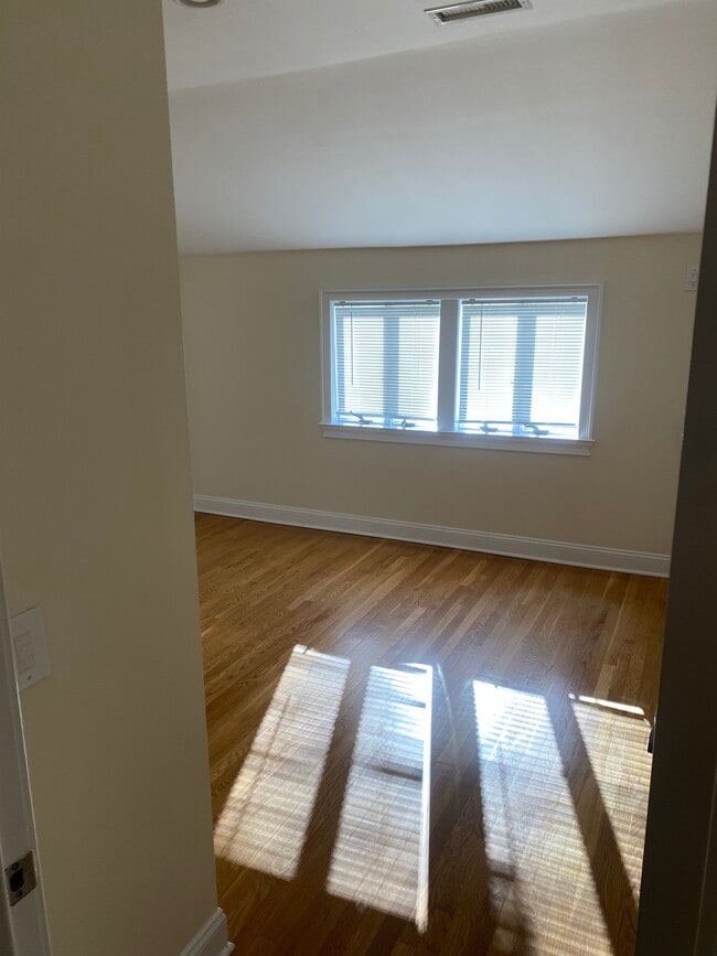 Photo - 58 Mahopac Ave Unit Top floor