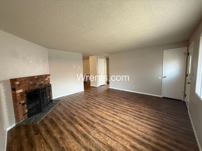 Photo - 2318-2320 E Dalke Ave Unit 2320
