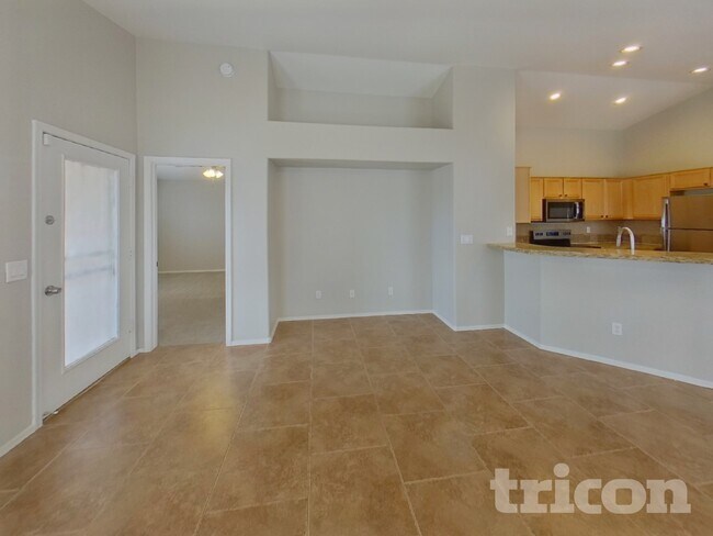 Photo - 2030 N 108th Dr