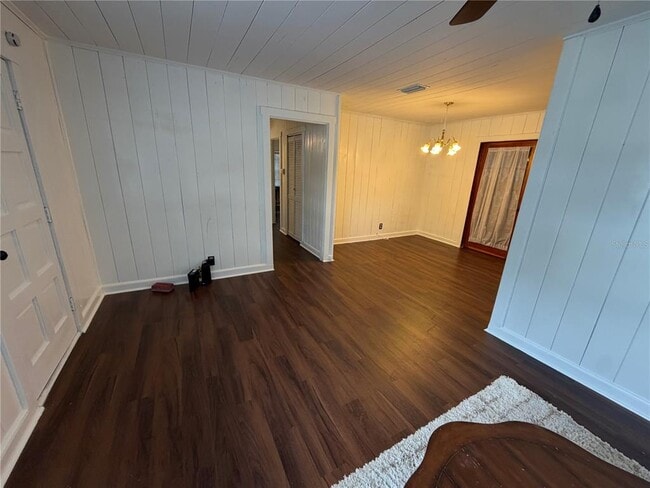 Photo - 118 E Pine St
