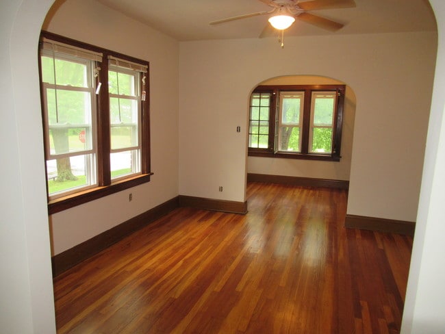 Living Room - 1520 Front St Unit 2