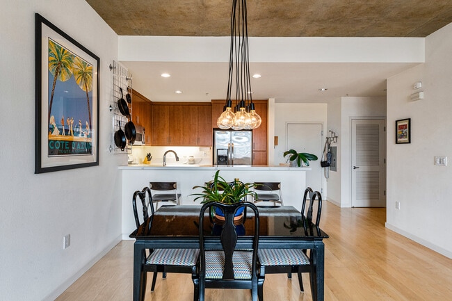 Photo - 288 3rd St Unidad 404