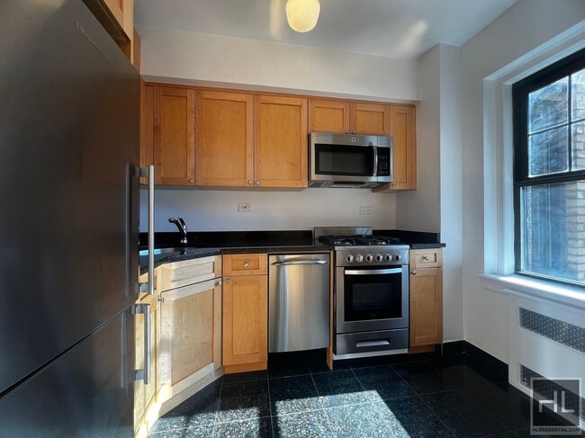 Photo - Christopher Street Unit 4K