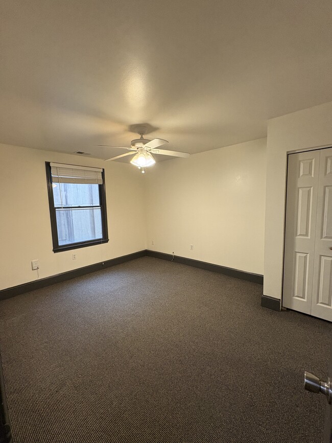 Photo - 1914 Fairmount Ave