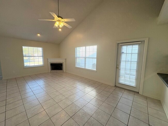 Photo - 2507 Golden Park Ln
