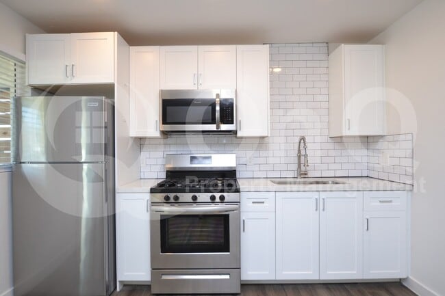 Building Photo - 1202 E Kaler Dr Rental