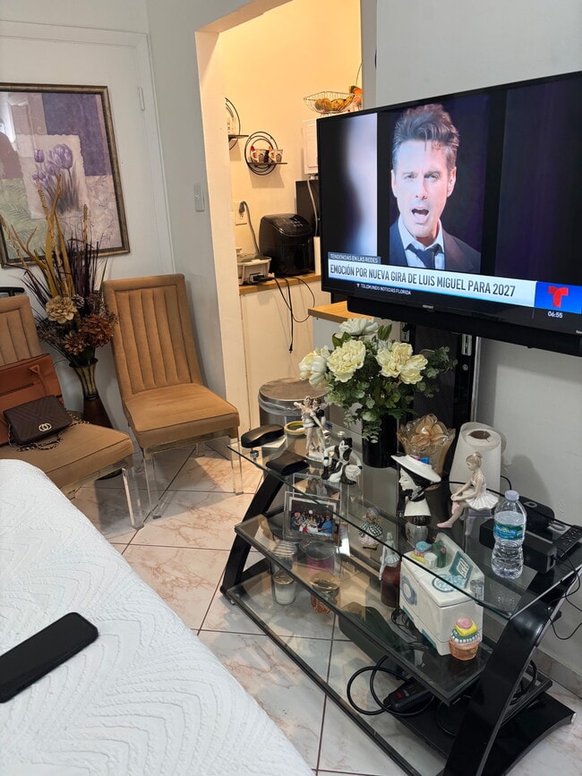 11646 NW 91st Pl Unit Studio efficiency