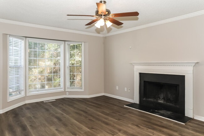 Photo - 460 Twin Brook Way NW