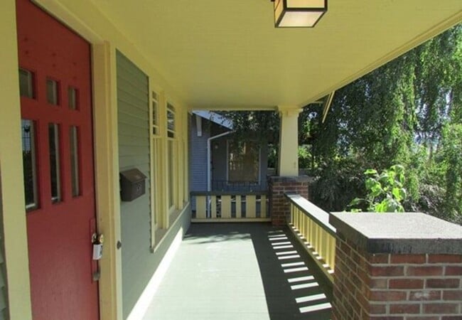 Photo - Beautiful 4-Bedroom Home in the Heart of Wallingford