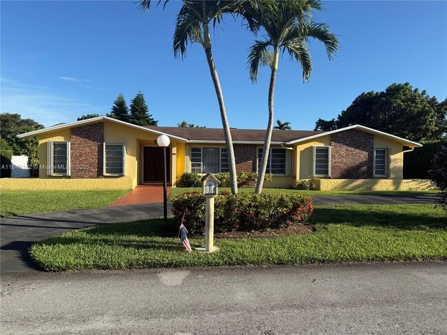 Building Photo - 9824 SW 123rd Terrace Rental