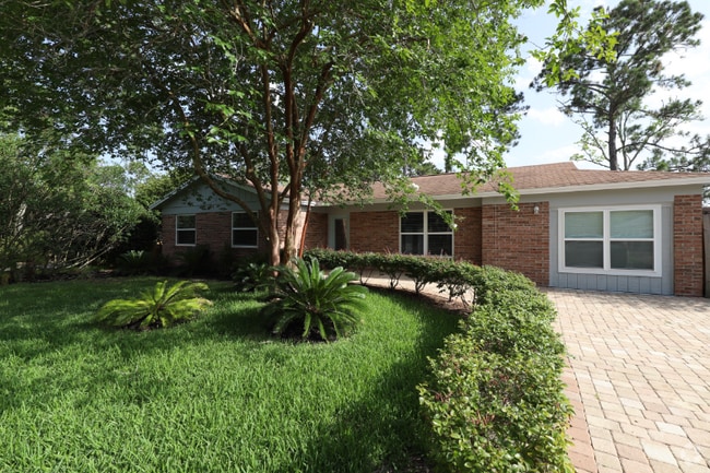 Building Photo - 566 Cruiser Ln Rental