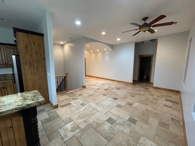 Building Photo - 3 bed 3 bath home - Located just below The D sign! MUST SEE PICTURES!