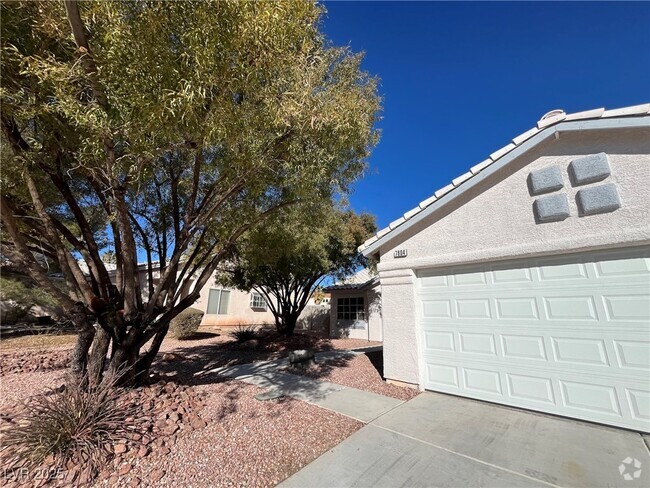 Building Photo - 7604 Twisted Pine Ave Rental