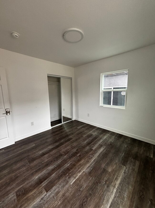 Photo - 1672 W 36th St Unit 2