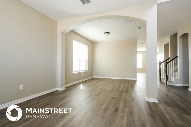 Photo - 533 Autumn Park Ct