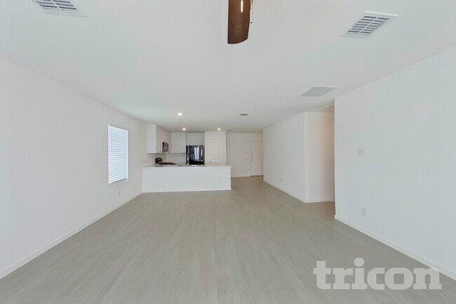 Photo - 814 Ginkgo Wy