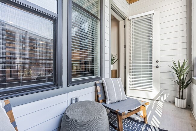 Photo - Metropolitan at the Riverwalk