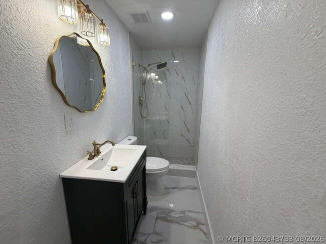 Photo - 160 SE 15th Ave