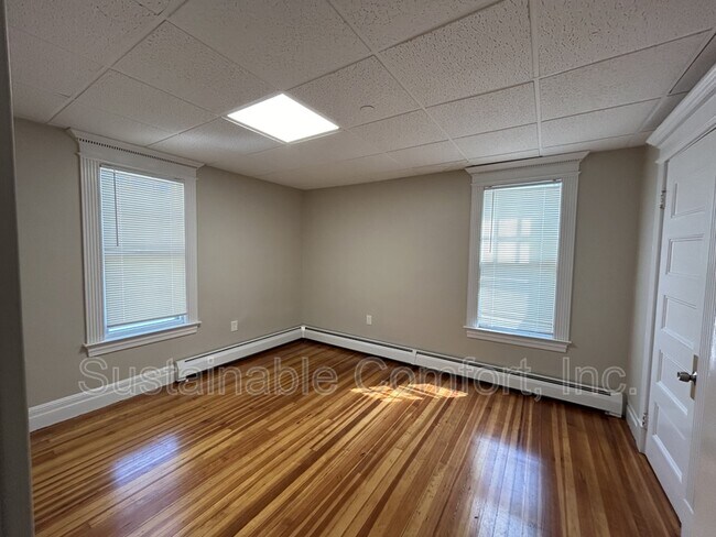 Photo - 36 Roxbury St