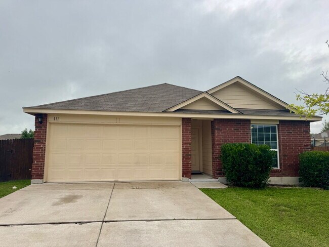 111 Hawk Cir