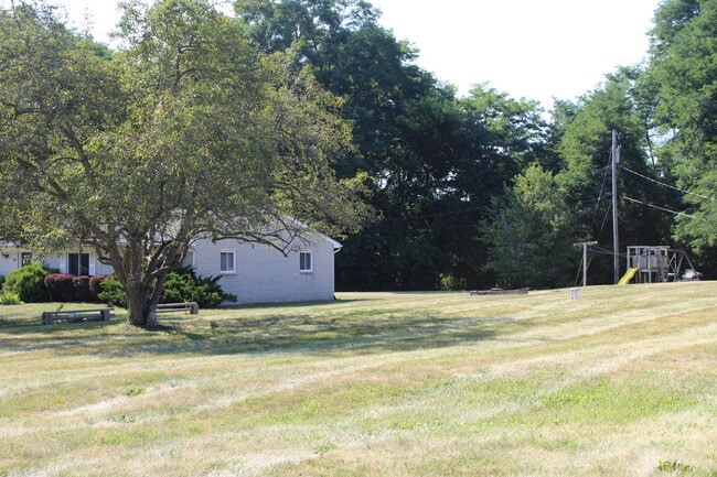 Photo - 37 Maplecrest Dr Unit 37