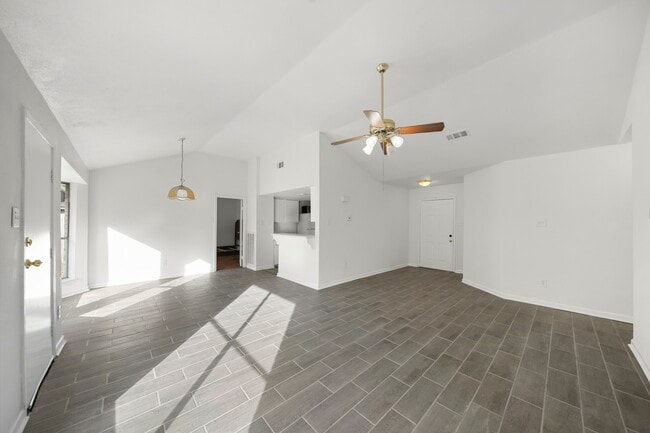 Photo - 7010 Foxmar Ln