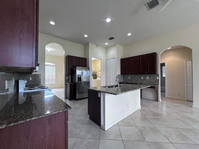 Photo - 6025 NW Wolverine Rd