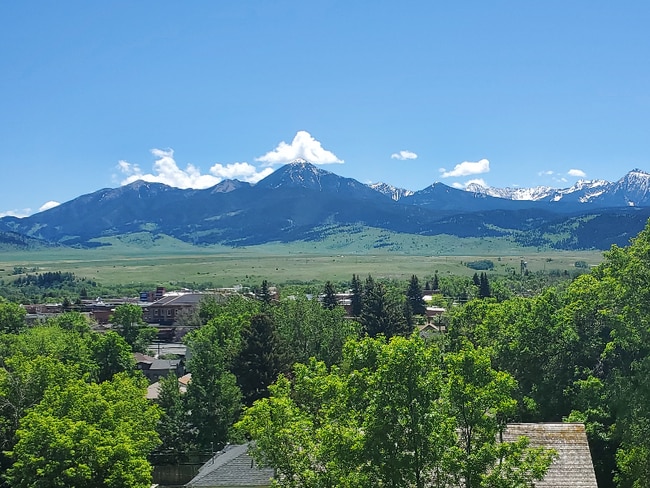 Photo - 514 N Yellowstone St