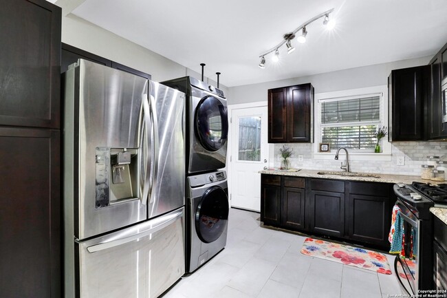 Photo - 219 E French Pl