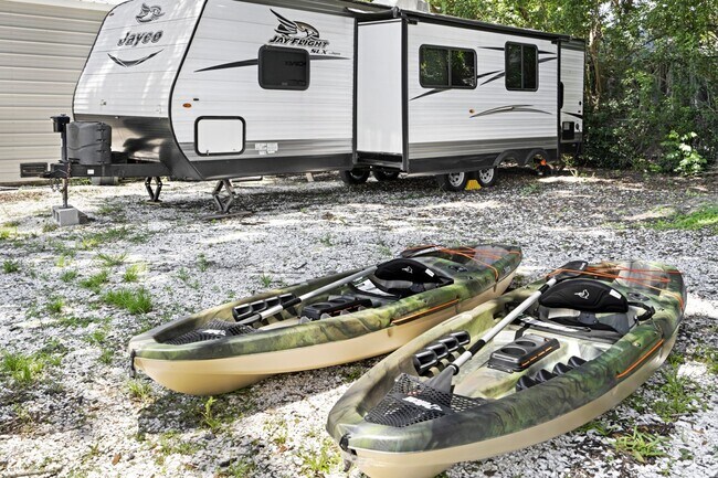 Photo - RYDEs VACA 305 Linden Dr Ellenton Unit RV/Camper lot