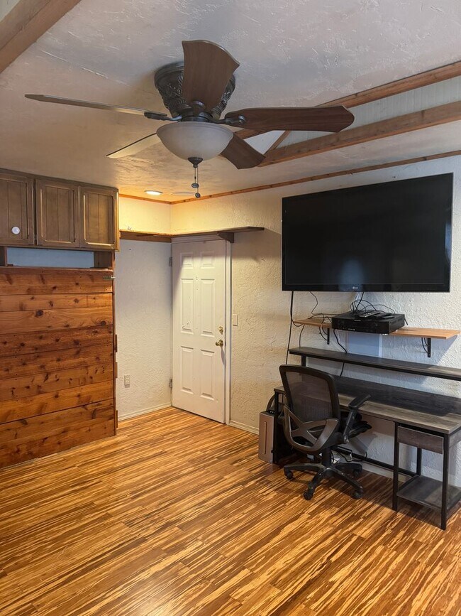 Photo - 29866 Carol Ave Unidad B