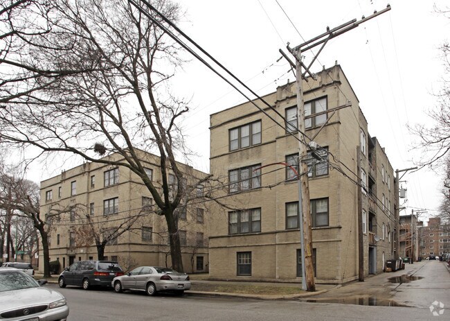 1923 W Granville Ave