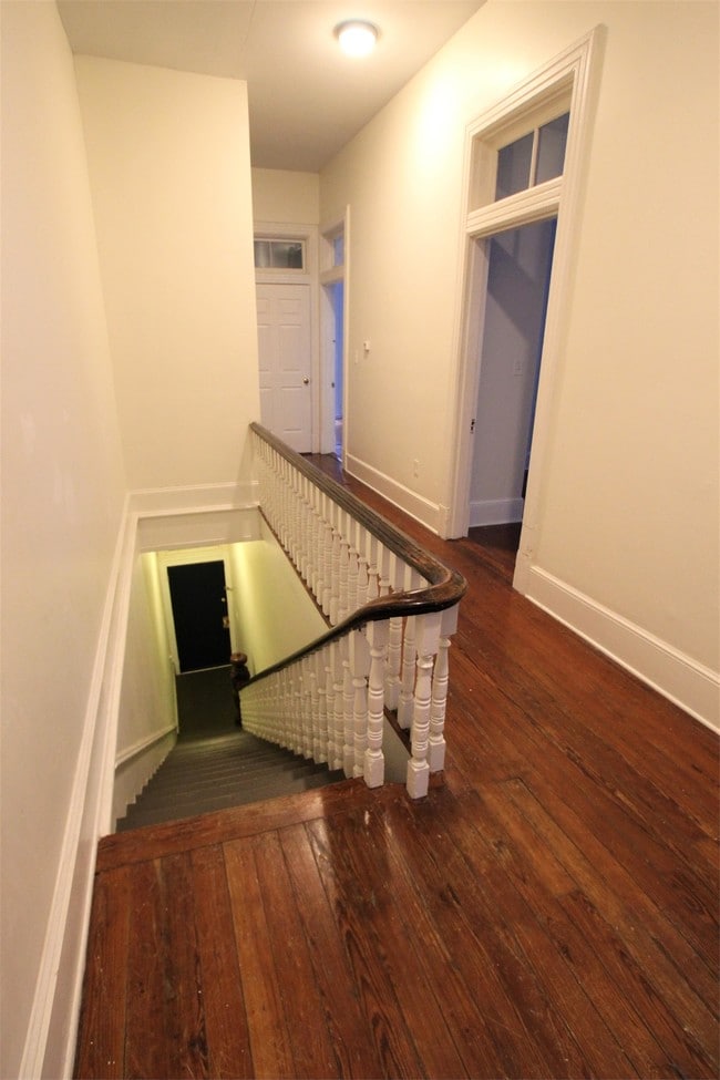 Photo - 116 E Duffy St Unit 116 B upper