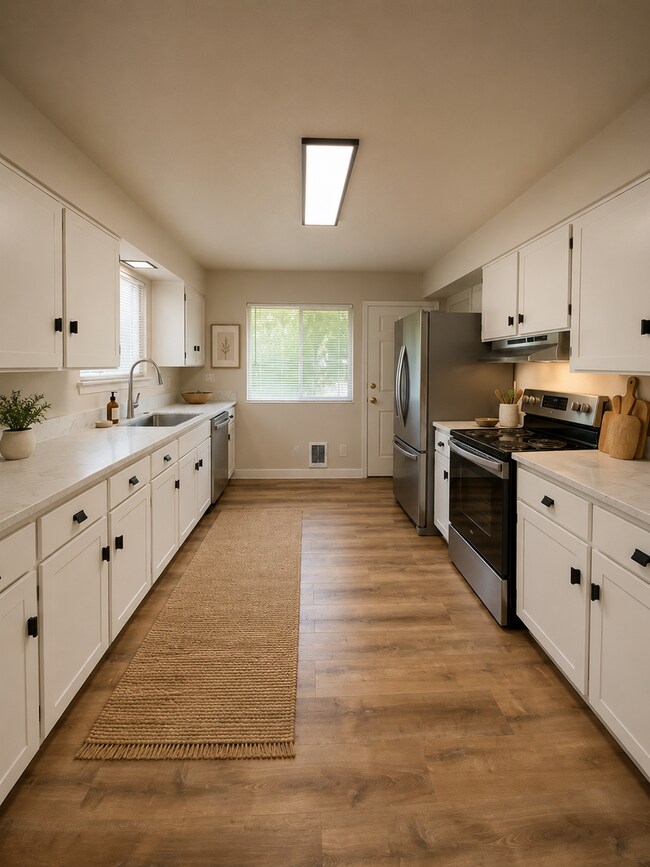 119 N 66th Ave