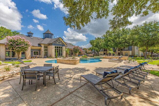 Falls Round Rock