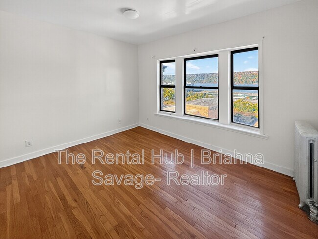 Photo - 156 Woodworth Ave Unidad 9