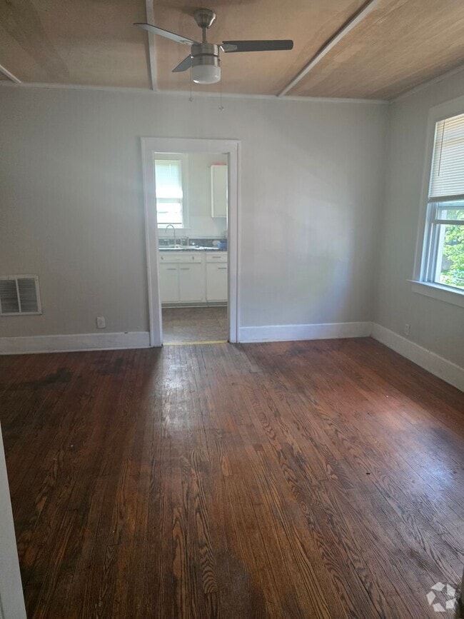 Building Photo - 2419 State St Unit A Rental