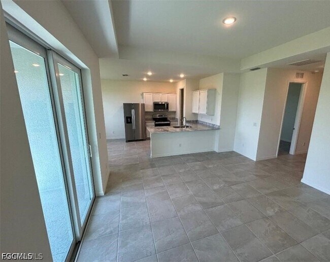 Photo - 408 NW 31st Pl