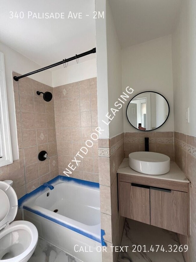 Photo - 340 Palisade Ave Unidad 2M