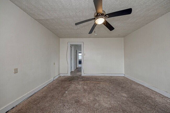 Photo - 2361 Brownsville Rd Unidad 3