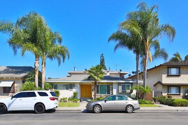 Photo - Downey Apts